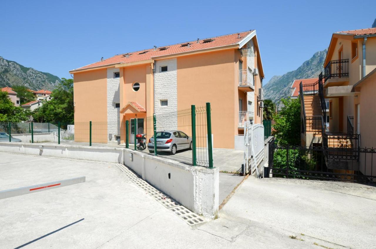 Tea Lux Apartment Kotor Exteriér fotografie