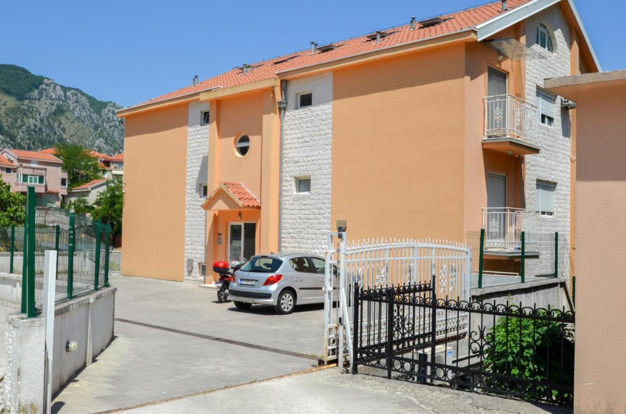 Tea Lux Apartment Kotor Exteriér fotografie