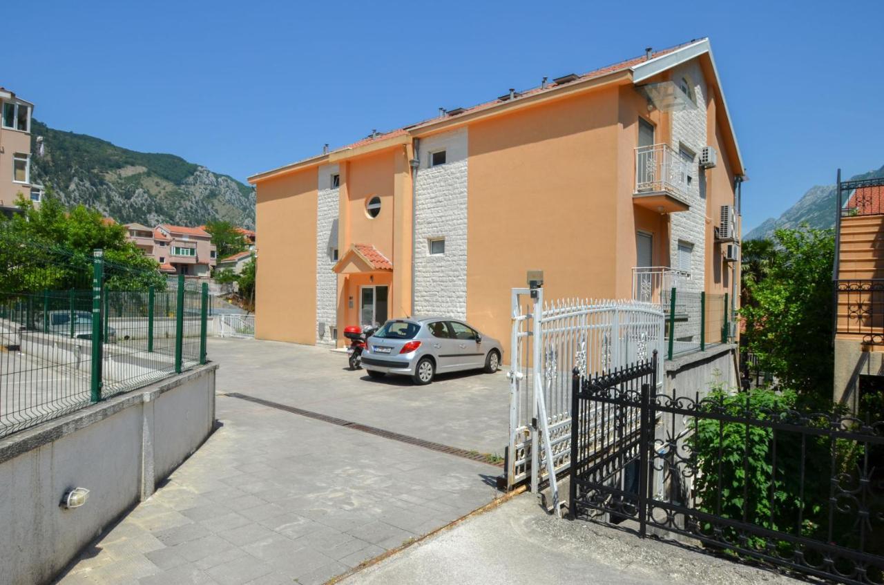 Tea Lux Apartment Kotor Exteriér fotografie