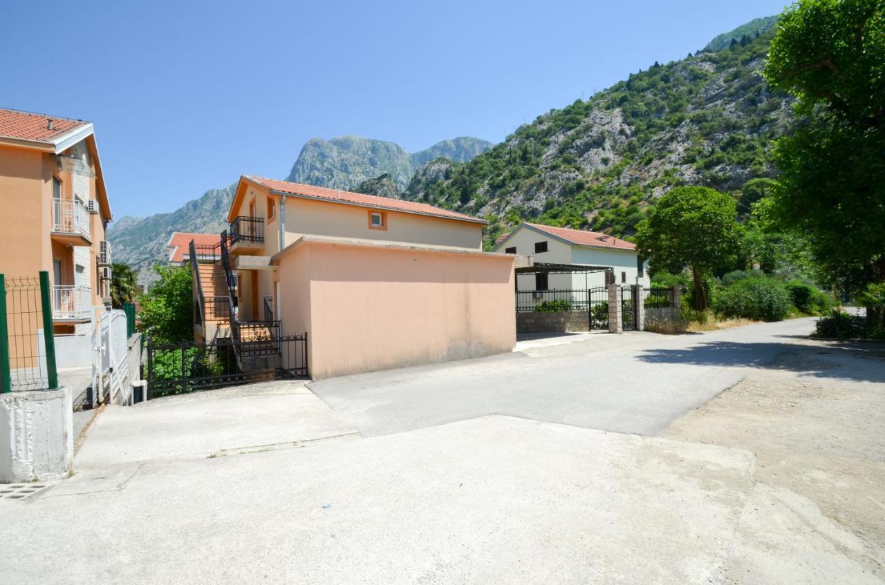 Tea Lux Apartment Kotor Exteriér fotografie